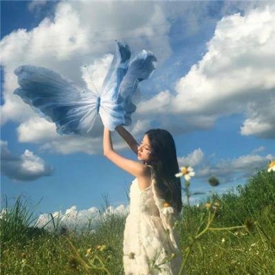 拿针的女孩